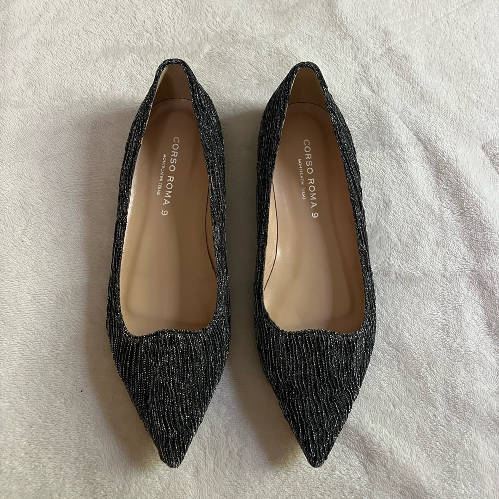 Black and Silver Textured Women's Flats
